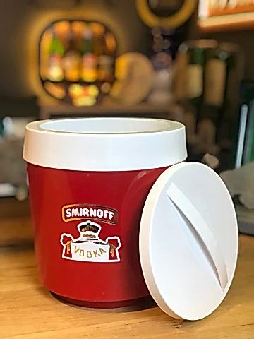 Smirnoff Buz Kovası