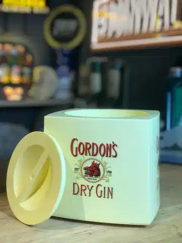 Gordon's Buz Kovası