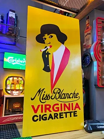 Miss Blanche Virginia Cigarettes Metal Reklam Tabelası