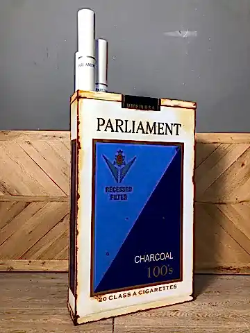 Parliament Paketi Formunda Dev Boy Metal Tabela / Totem