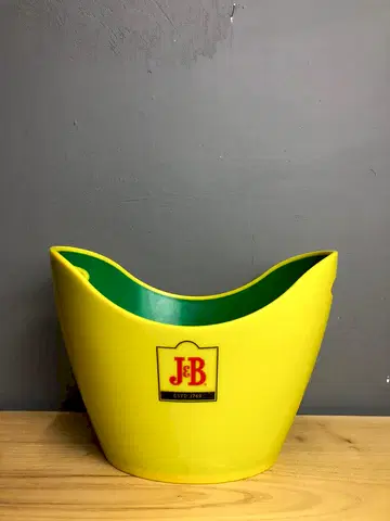 J&B Buz Kovası